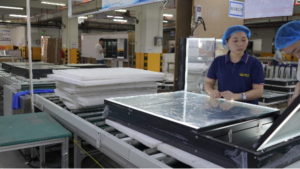 從中山到臺州，中國浴室鏡產(chǎn)業(yè)帶大起底：為什么大牌都出自這兩個地方？